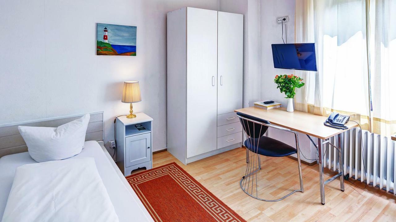 Hotel Cornelia Бад Наухайм Екстериор снимка